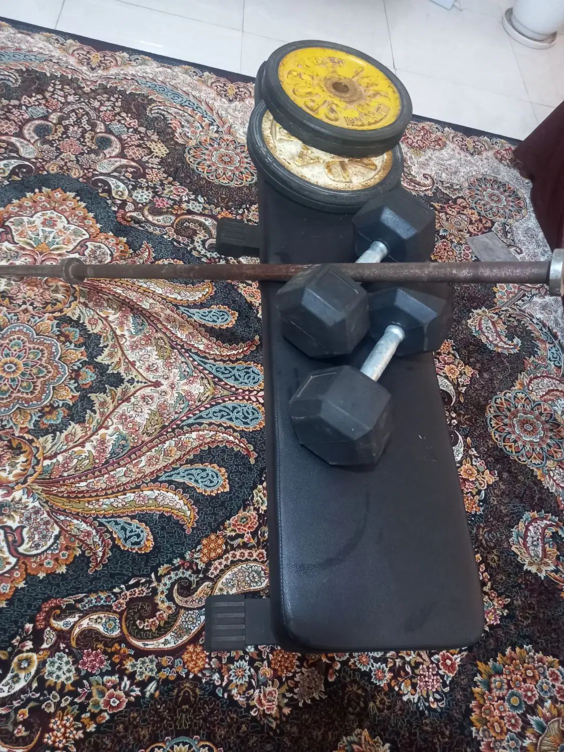 دمبل ۱۰ کیلویی میله هالتر ووزنه هالتر ۱۰ و میز نو|تجهیزات ورزشی|محمدشهر, محمدشهر|دیوار