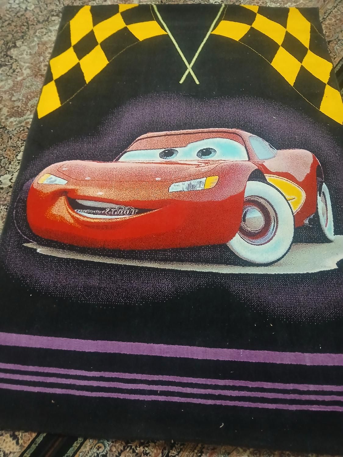 فرش یک ونیم در ۲ شسته و سالم|فرش|نهاوند, |دیوار