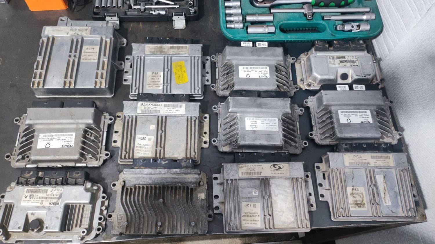 خرید فروش انواع ECU ایرانی و خارجی و ای سی یوایسیو|قطعات یدکی و لوازم جانبی|اصفهان, کوی گلزار|دیوار