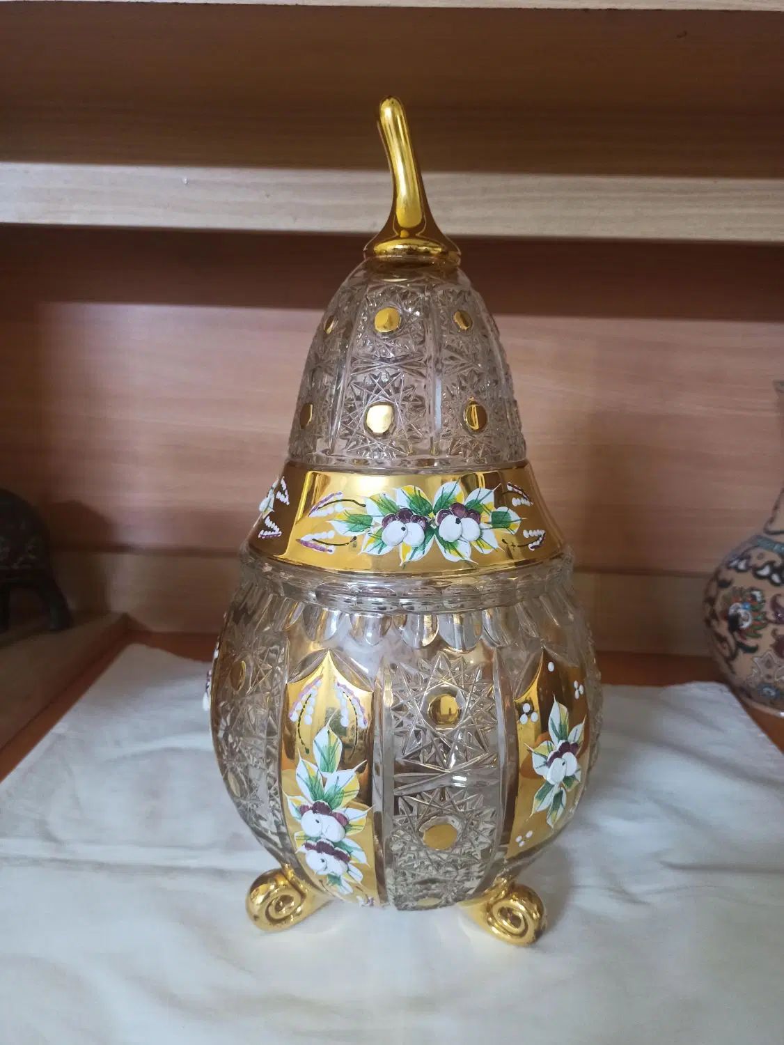 شکلات خوری گلابی و شکلات خوری درب دار بوهمیای چک|ظروف سرو و پذیرایی|کرج, مصباح|دیوار