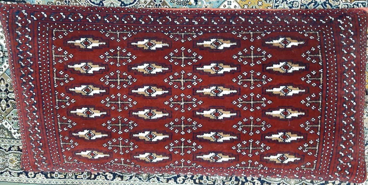 یک جفت پشتی  دستباف  قدیمی|کلکسیون اشیاء عتیقه|شیراز, معالی‌آباد|دیوار