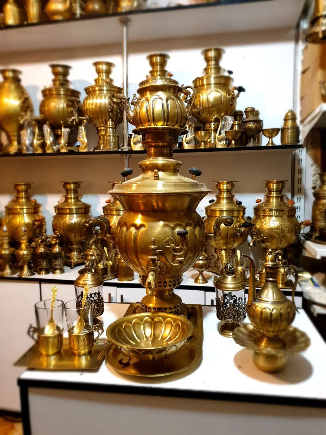 kiکارگاه سماور غالی برنجی استیل  برقی گازی زغالی y|صنایع دستی و سایر لوازم تزئینی|اصفهان, دستگرده|دیوار