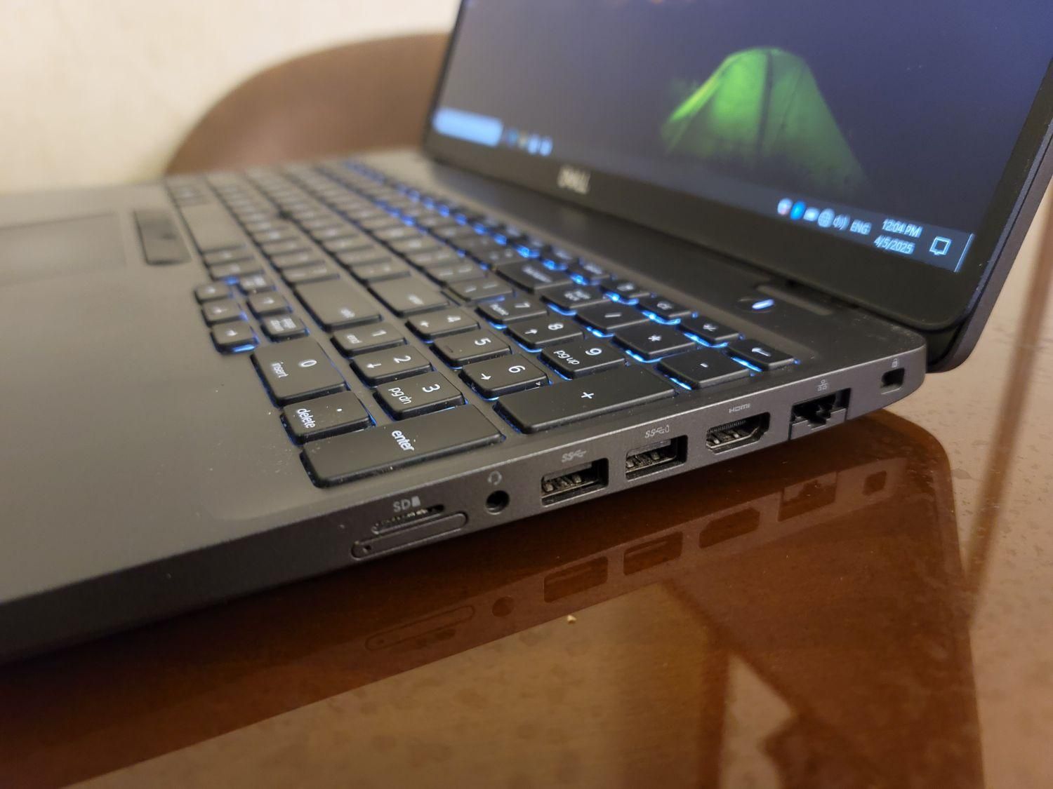 لب تاپ لمسی فنی مهندسی رندر DELL 5500 i7 دل رم 16|رایانه همراه|تهران, مهران (سیدخندان)|دیوار
