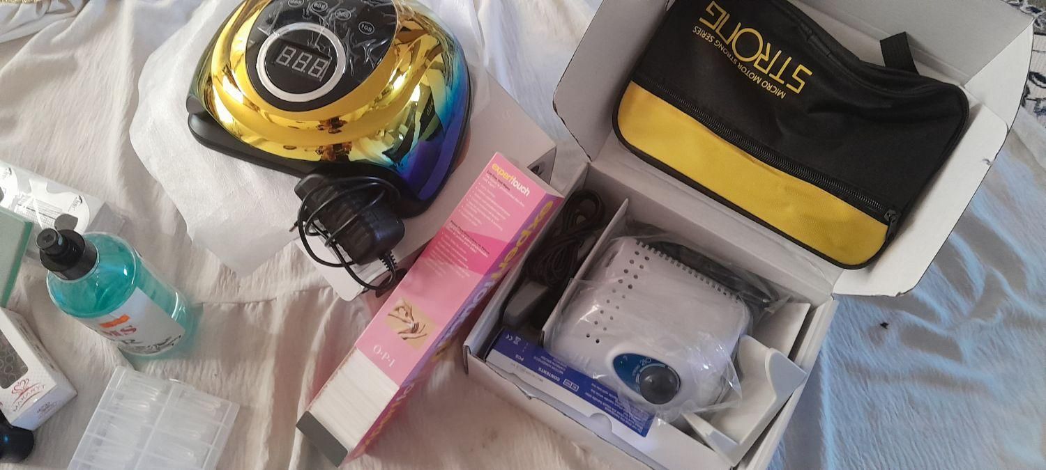 فروش دستگاه کاشت ناخن و وسایل کامل نو|آرایشی، بهداشتی، درمانی|فولادشهر, A2|دیوار