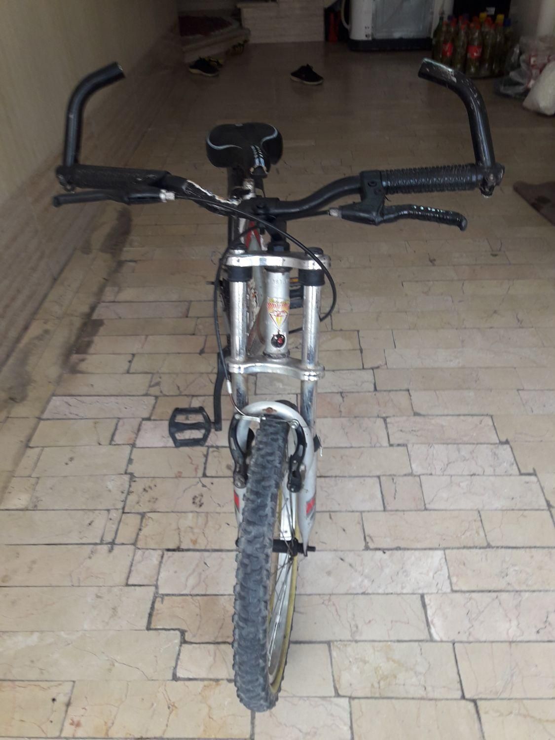 دوچرخه ۲۰کوهستانی نقره ای|دوچرخه، اسکیت، اسکوتر|قم, امامزاده ابراهیم|دیوار