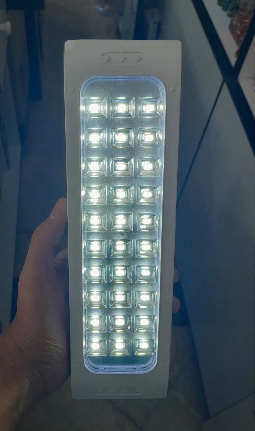 چراغ اضطراری LED مدل HG-716|لامپ و چراغ|تهران, افسریه جنوبی|دیوار
