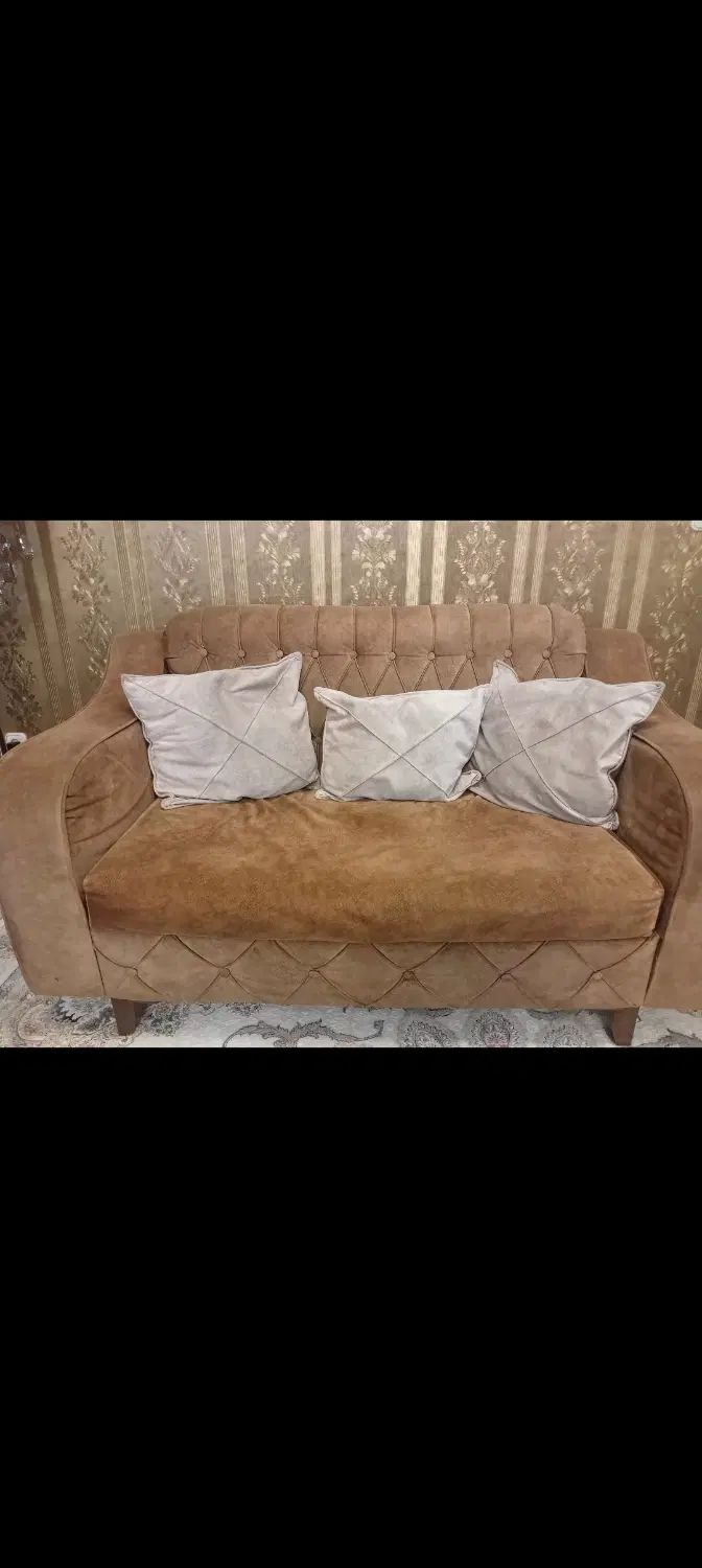 مبل راحتی ۷نفره و ۶عدد صندلی ناهارخوری|مبلمان خانگی و میز عسلی|تهران, نیروی هوایی (پیروزی)|دیوار