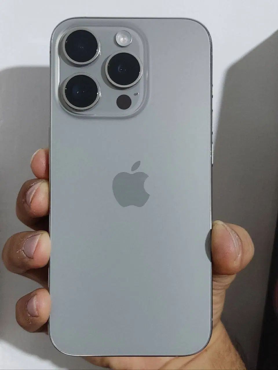 اپل Iphone 15 Pro Zaa تمیز بدون نقطه|موبایل|مشهد, آزادشهر|دیوار