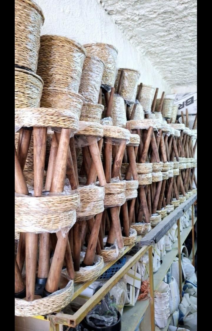 پایه گلدان حصیری|گل و گیاه طبیعی|بروجرد, |دیوار