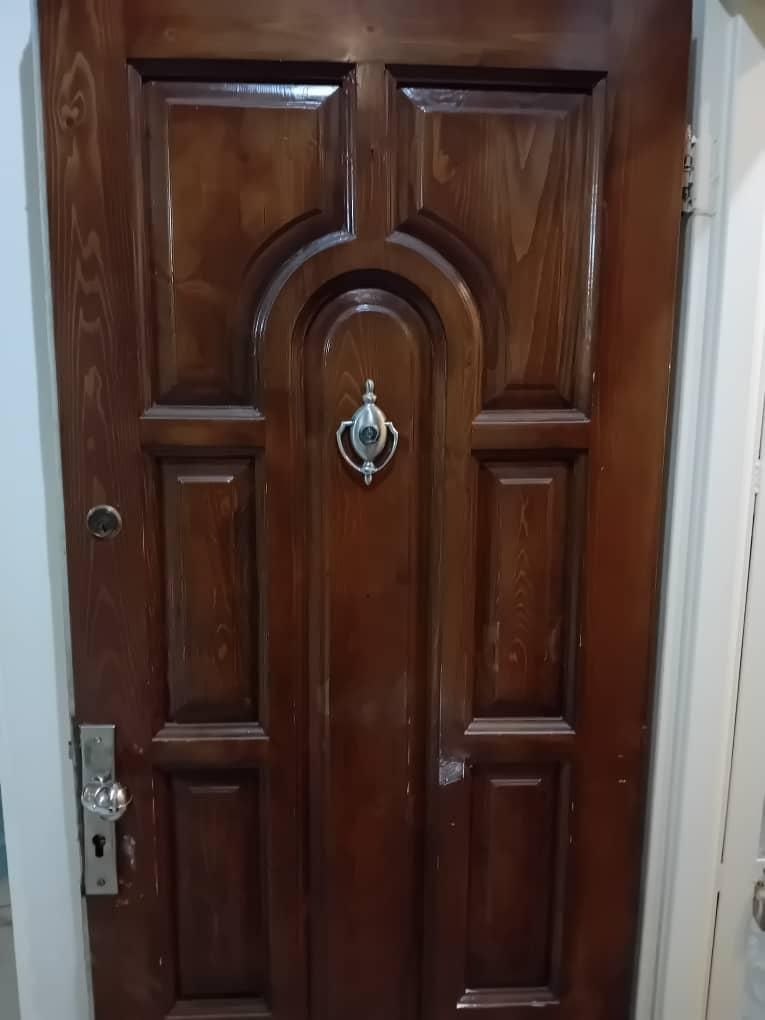 رنگکاری درب چوبی بصورت سیار|خدمات پیشه و مهارت|تهران, بهاران|دیوار