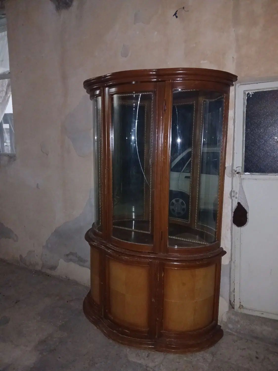 تخت خواب دونفر همرا اینه میز مبل راحتی 6عدد پشتی|حراج|رباط‌کریم, منجیل آباد|دیوار