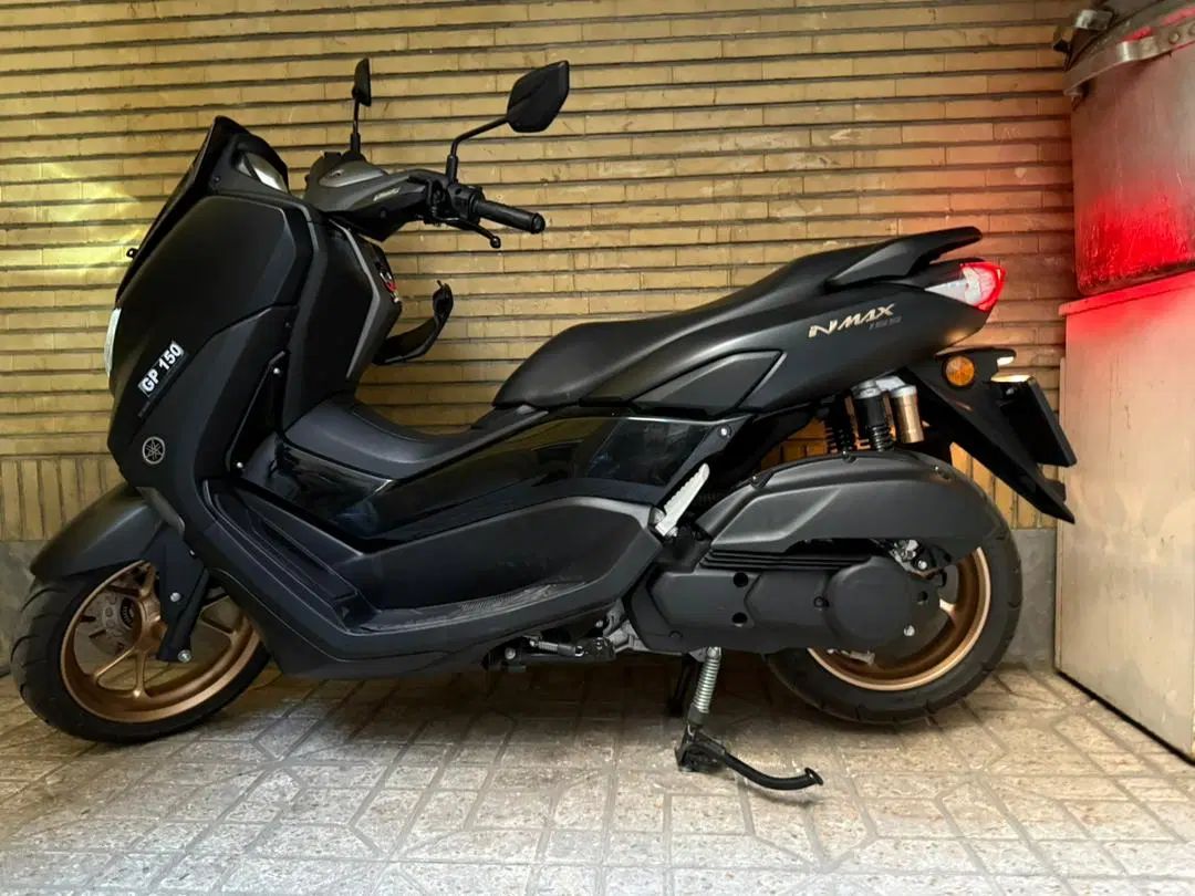 N max 1402|موتورسیکلت|تهران, زنجان جنوبی|دیوار