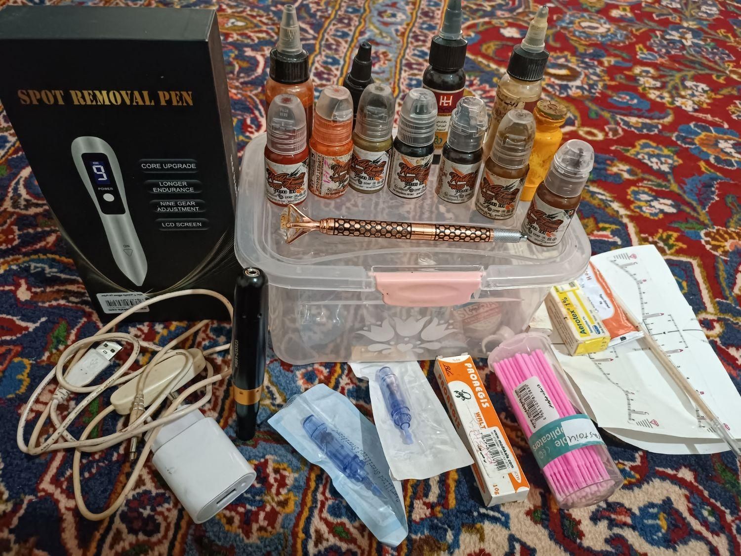 وسایل تاتو تعدادی رنگ تاتو وبهمراه دستگاه تاتو|آرایشی، بهداشتی، درمانی|مراغه, |دیوار