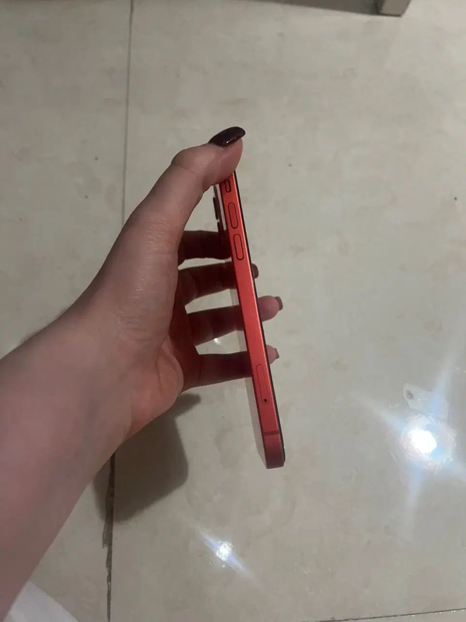 ایفون ۱۲ نرمال/رنگ قرمز/تک سیم کارت/باتری۷۵ درصد|موبایل|تهران, نازی‌آباد|دیوار
