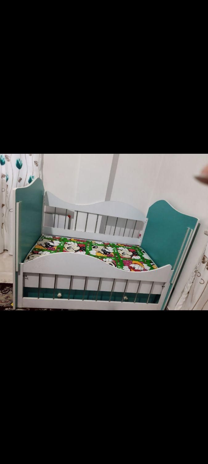 تخت کودک|تخت و سرویس خواب|رشت, عینک|دیوار