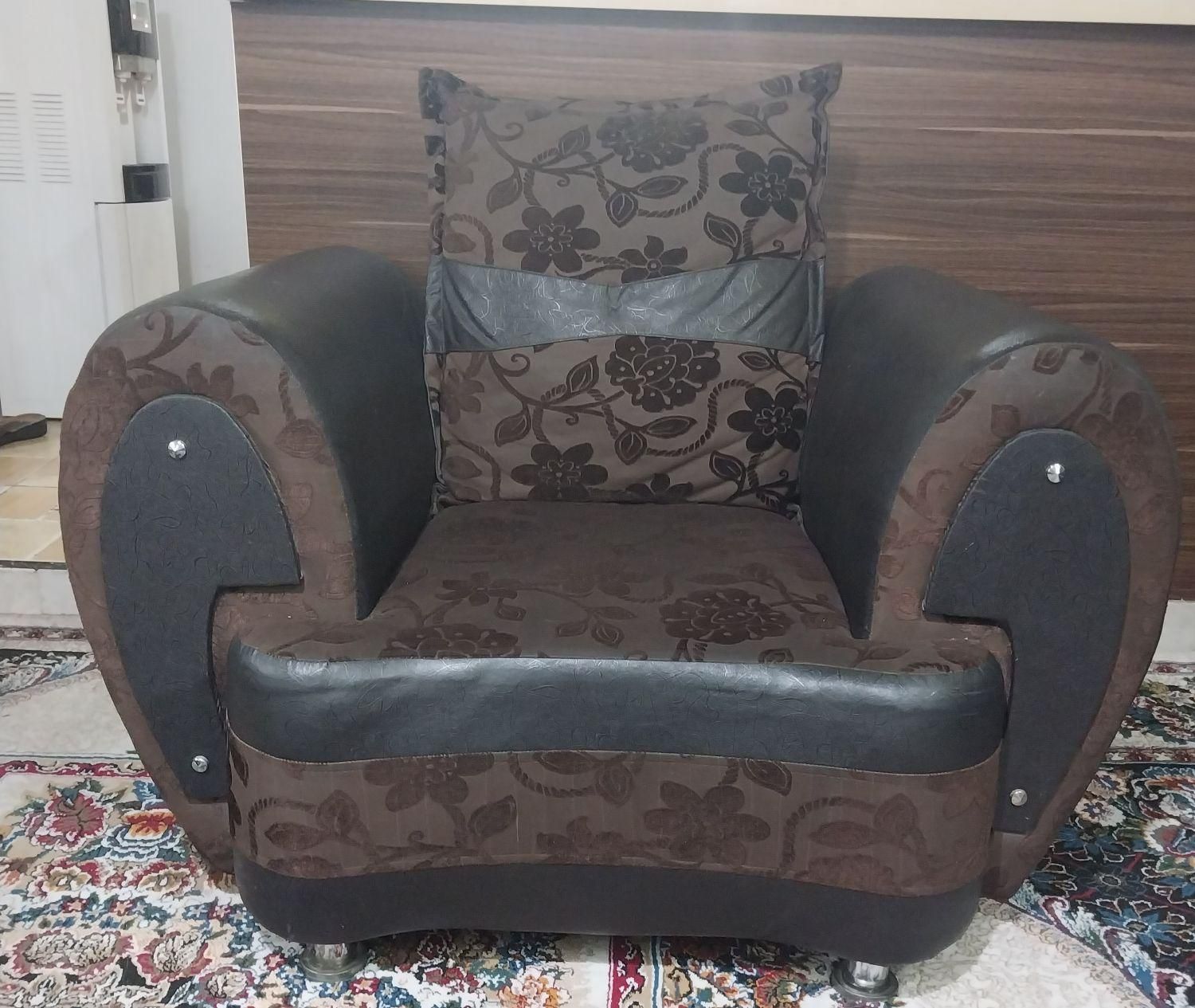 مبل ۷ نفر|مبلمان خانگی و میز عسلی|شیراز, بهارستان|دیوار