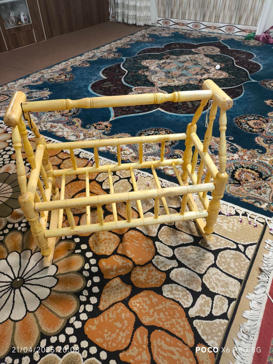 گهواره‌ای مال بچه نو|تخت و صندلی بچه|الیگودرز, |دیوار