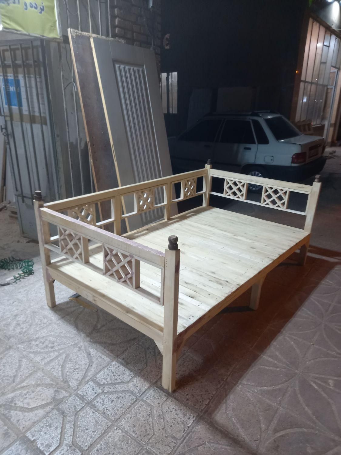 ساخت تخت سنتی وتمام سازه های چوب|خدمات پیشه و مهارت|فردوس (خراسان), |دیوار