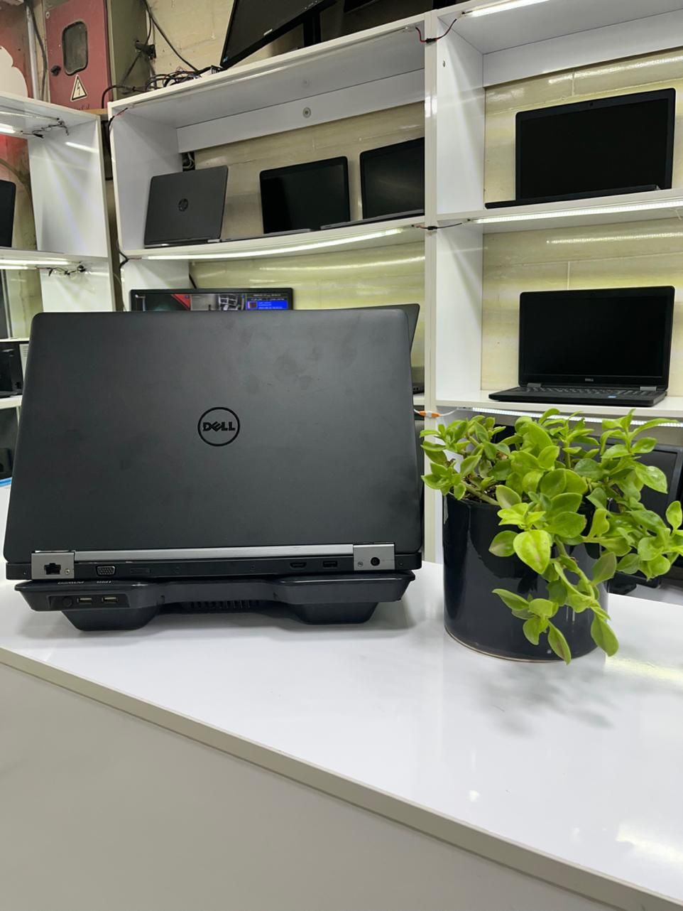 لپ تاپ dell i7 گرافیک مجزا (رادگستر ایستگاه ۴)|رایانه همراه|آبادان, |دیوار