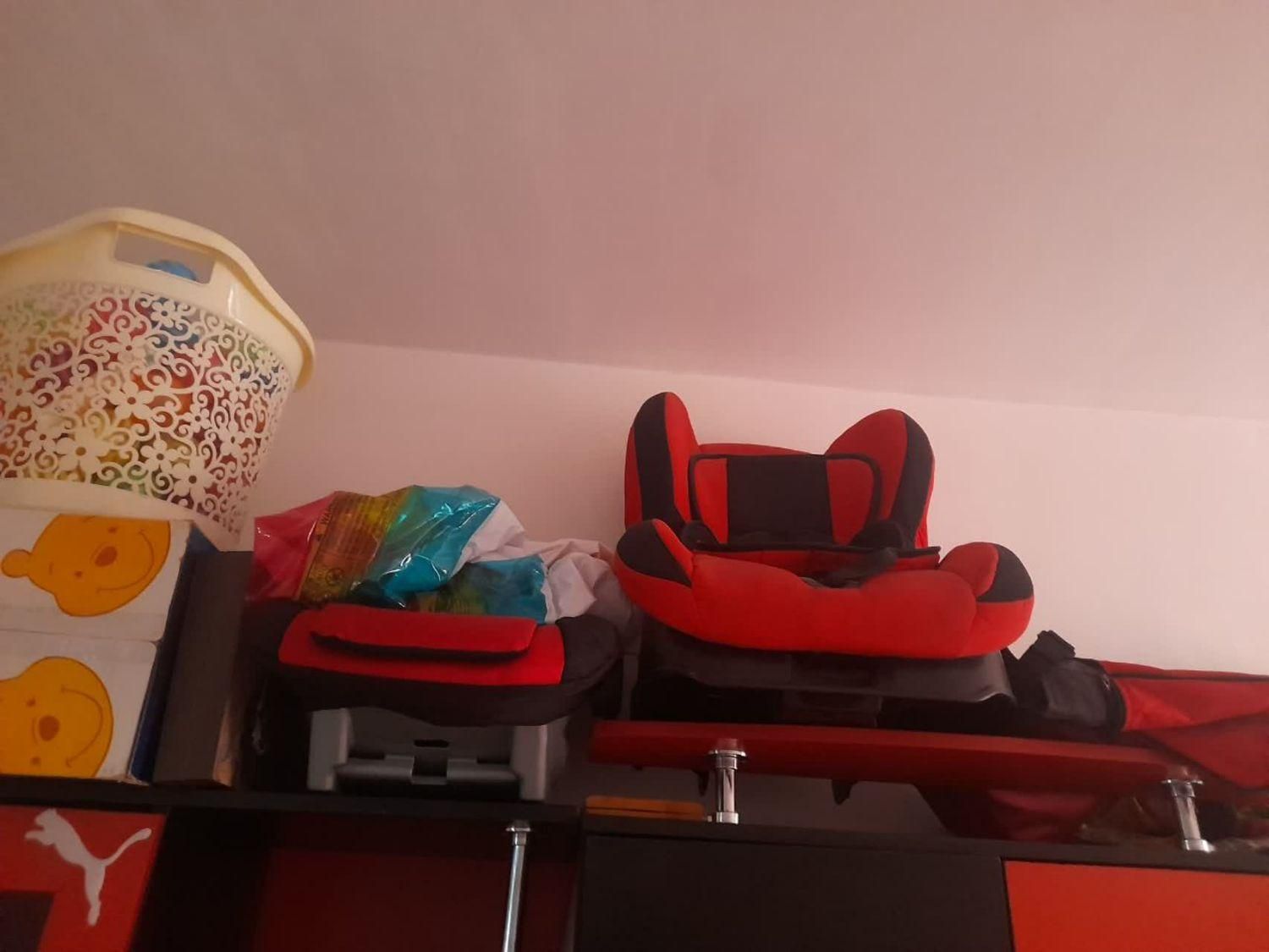 وسایل بچه.صندلی ماشین .ست رختخواب صورتی .لباس|تخت و صندلی بچه|مشکیندشت, |دیوار