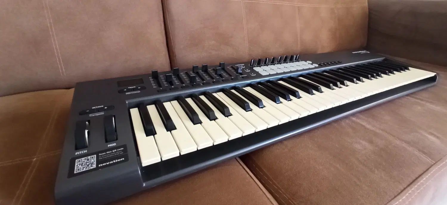 میدی کیبورد Novation Launchkey 61MK1|پیانو، کیبورد، آکاردئون|اصفهان, پروین|دیوار
