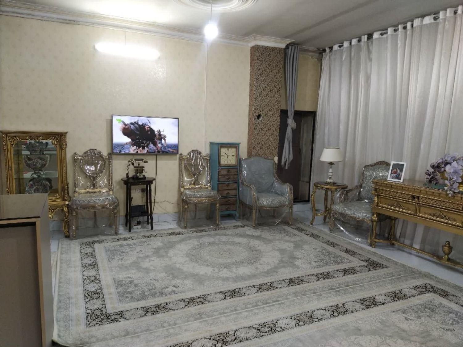 آپارتمان ۹۵ متری ۲ خوابه در کشاورز ۵|فروش آپارتمان|مشهد, نوید|دیوار