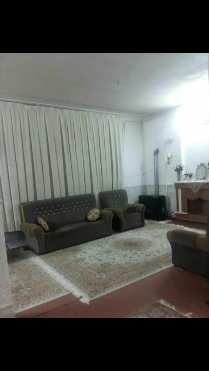 زیرزمین گلخانه ای ۱۳۵ متری ۲ خوابه در باجک (۱۹ دی)|اجارهٔ خانه و ویلا|قم, باجک یک|دیوار