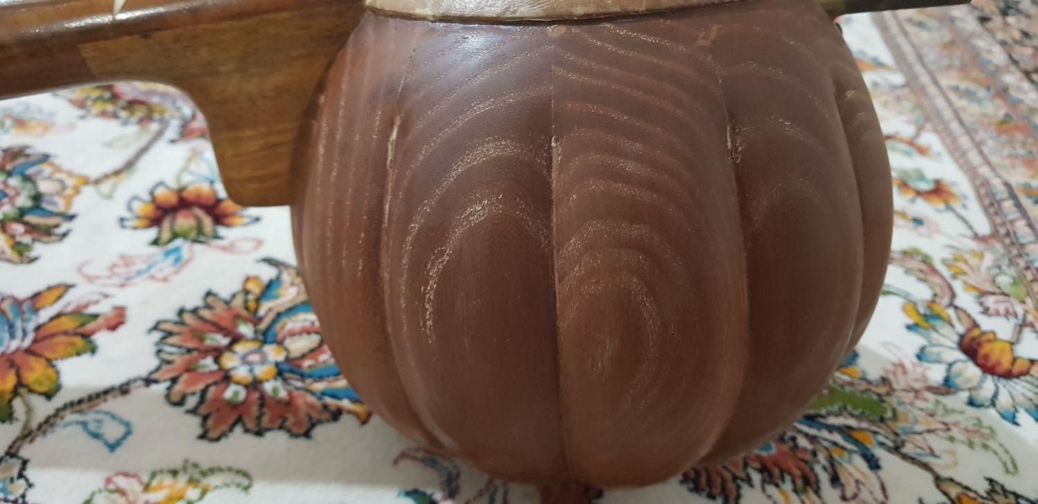 کمانچه آنتیک|سازهای سنتی|اندیشه, اندیشه فاز ۲|دیوار