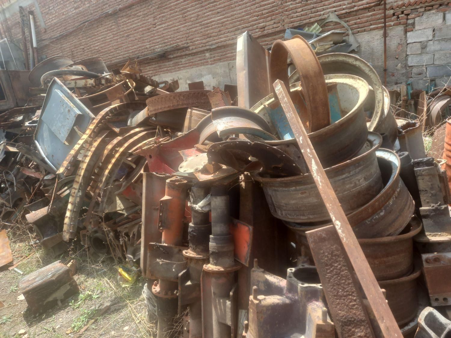 خرید انواع ضایعات اهن آلات و الومینیوم درمحل|خدمات پیشه و مهارت|تبریز, |دیوار