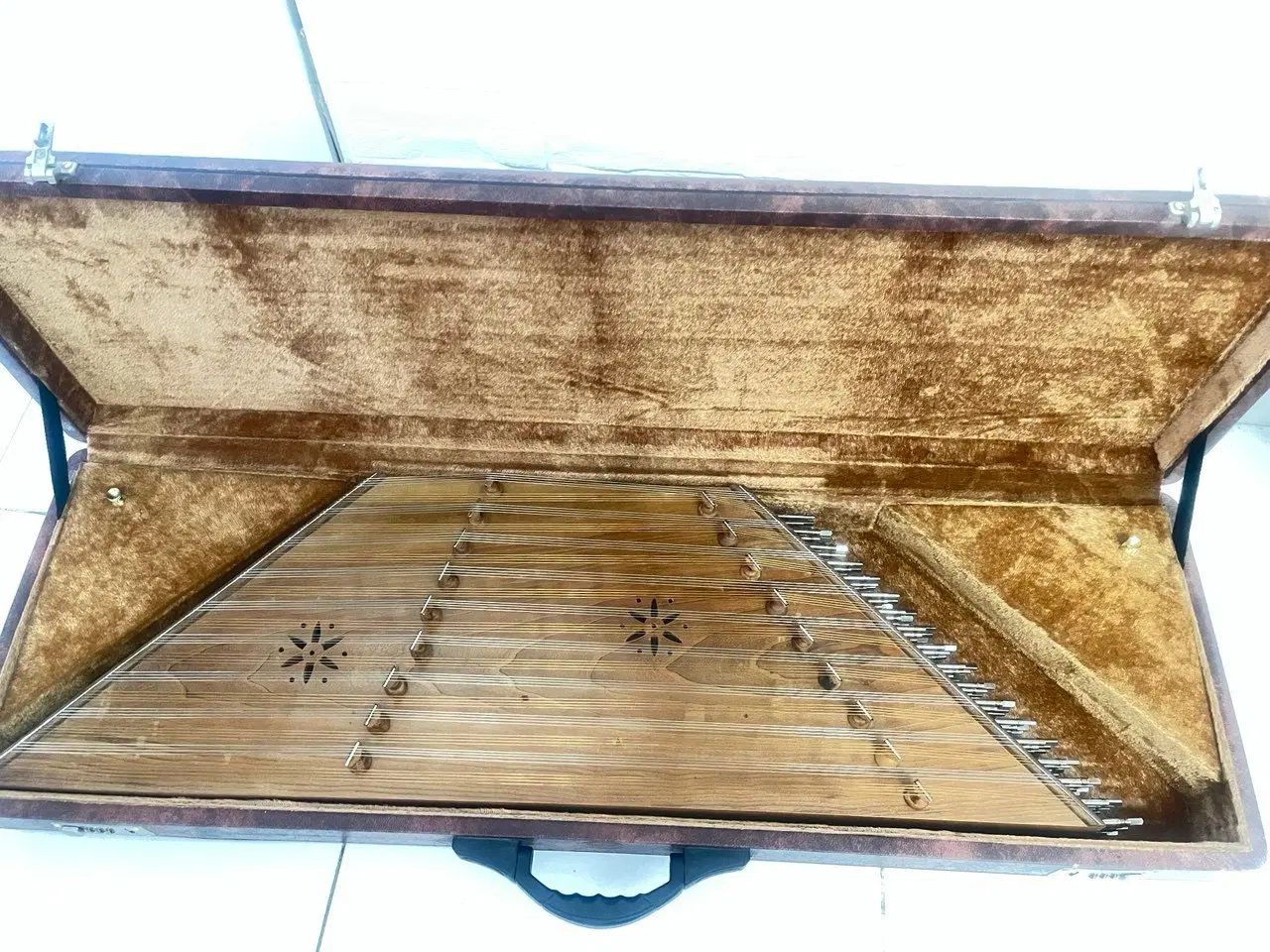 سنتور لا کوک به همراه کیس چرمی|سازهای سنتی|تهران, اکباتان|دیوار