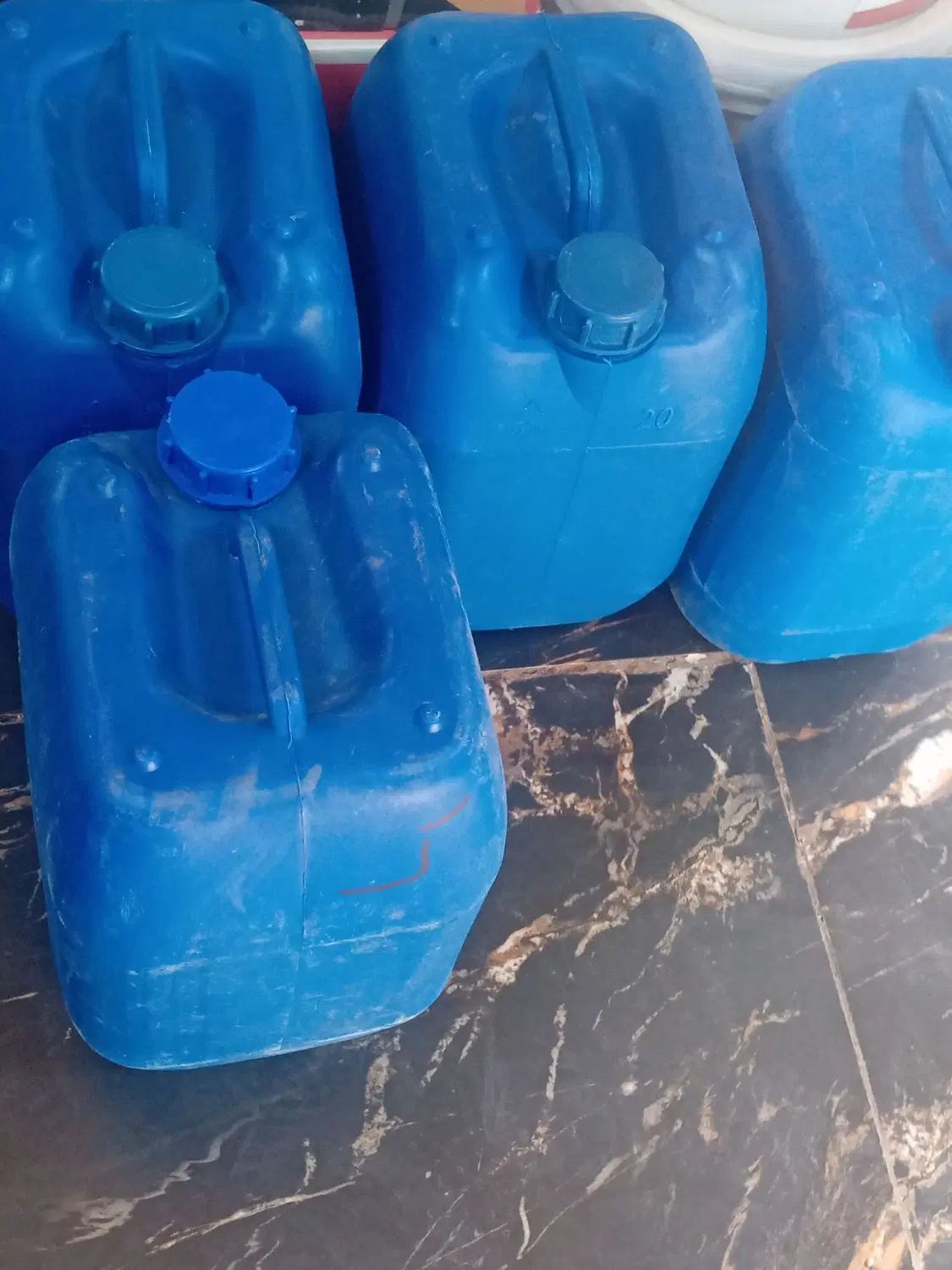 اسید برای شستشوی استخر تمیز کنندگی عالی|مواد شوینده و دستمال کاغذی|اصفهان, آبشار|دیوار