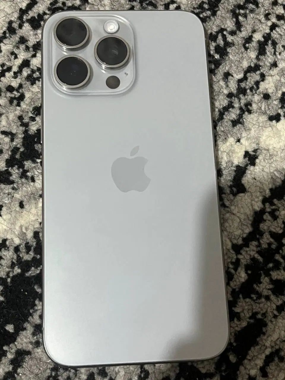 اپل iPhone 15 Pro Max با حافظهٔ ۲۵۶ گیگابایت|موبایل|کرج, باغستان|دیوار