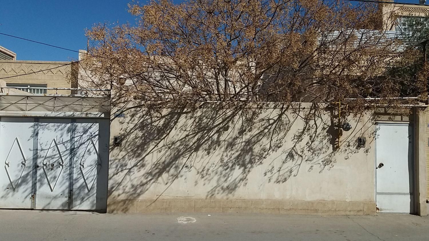 خانه دوطبقه دربست ۲۵۰ متری شمالی دهه فجر|اجارهٔ خانه و ویلا|یزد, |دیوار