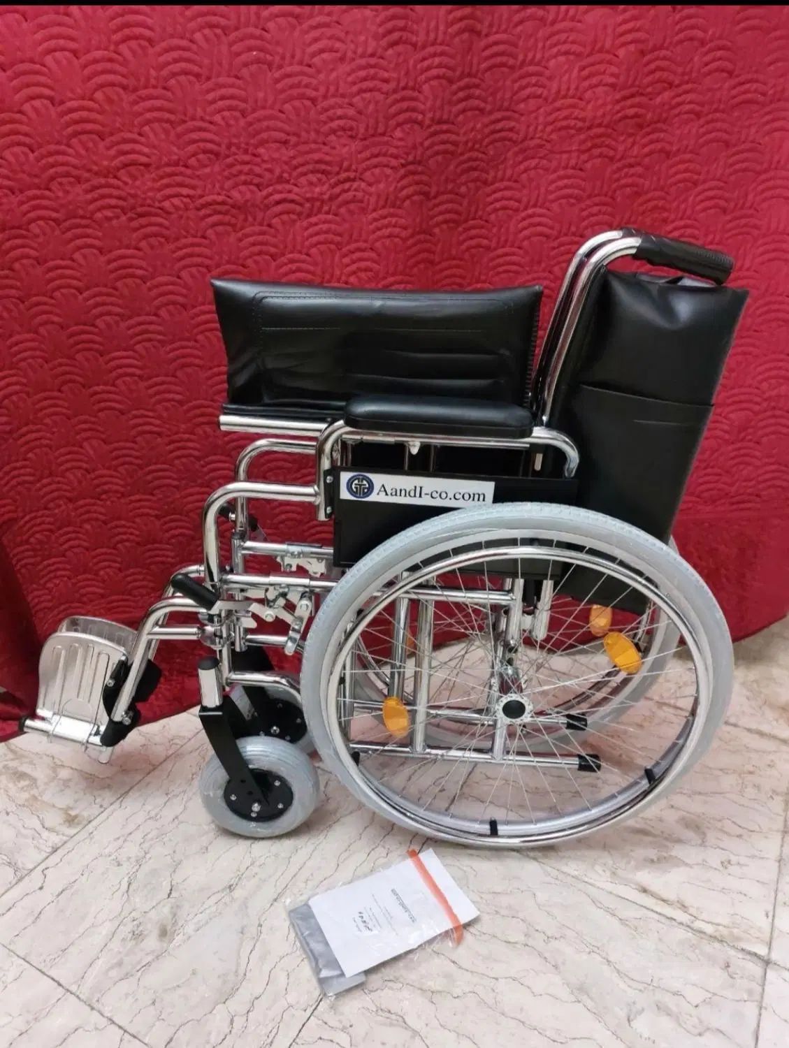 ویلچر چهار چرخ عقب بادی قطعات جدا شونده تایوانی|آرایشی، بهداشتی، درمانی|اصفهان, بابوکان|دیوار