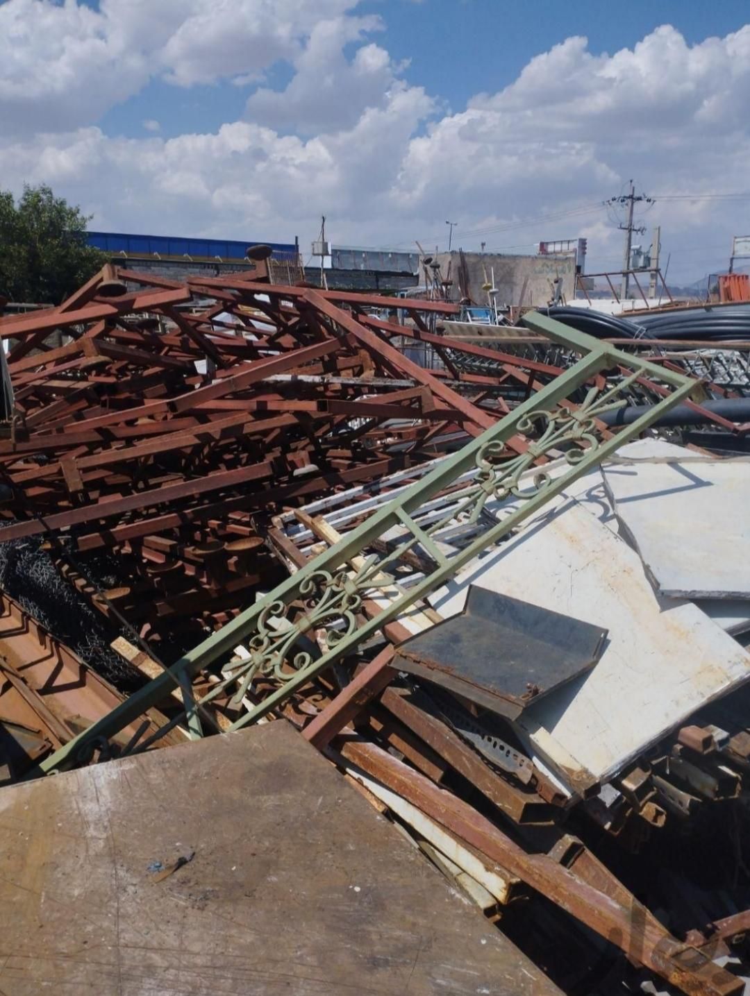 خریدضایعات اهن الات ضایعات و‌مصرفی|خدمات پیشه و مهارت|میاندوآب, |دیوار