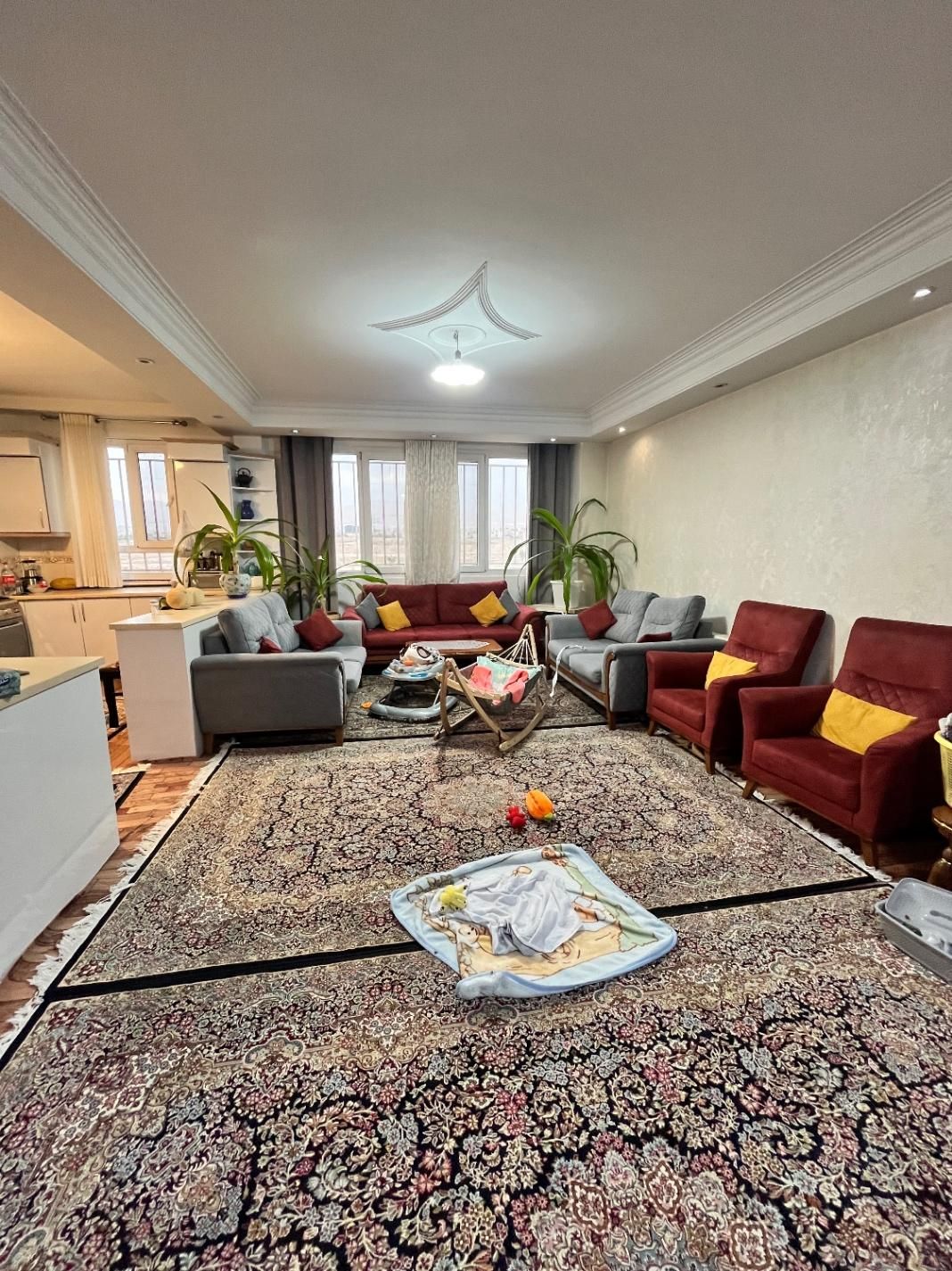 فروش آپارتمان ۹۷متر/۲خواب/سنددار/پارکینگ اختصاصی|فروش آپارتمان|کرج, گلشهر|دیوار