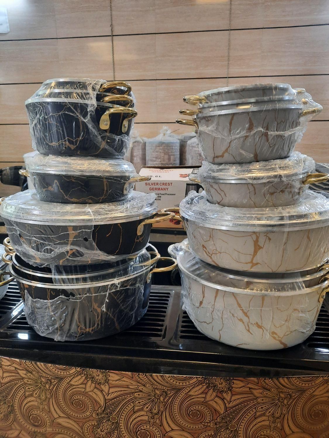 سرویس قابلمه ۷ پارچه گرانیتی|ظروف پخت‌وپز|سنندج, |دیوار