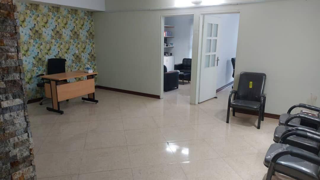 اداری/۸۰ متر/تخلیه/روبه خیابان تابلو خور|اجارهٔ دفتر کار، اتاق اداری، مطب|کرج, عظیمیه|دیوار