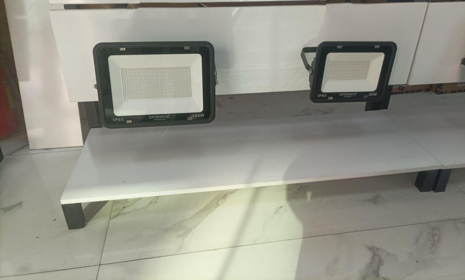 پرژکتور /پنل/هالوژن|لامپ و چراغ|تهران, شهرک ولیعصر جنوبی|دیوار