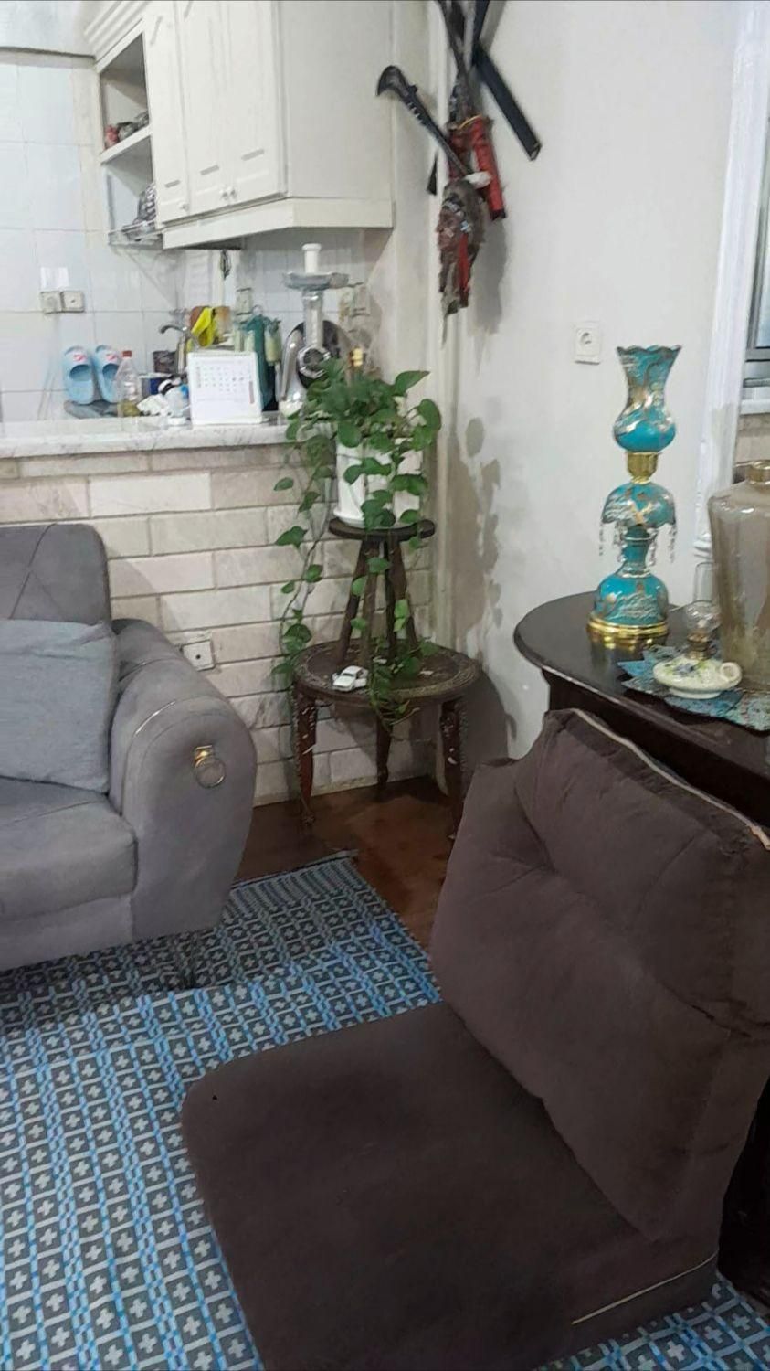خانه دربستی دو طبقه و نیم سرویس ها مجزا|اجارهٔ آپارتمان|تهران, یاخجی آباد|دیوار