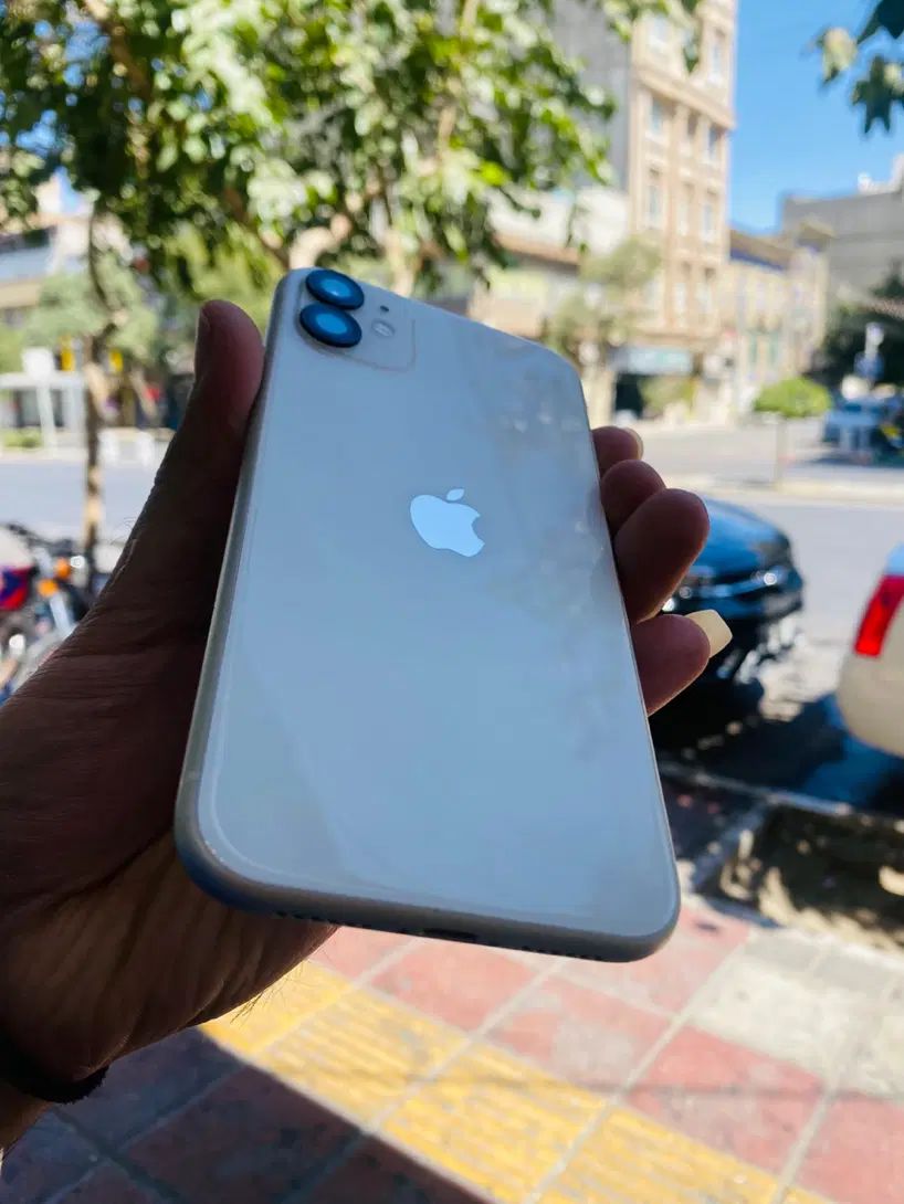 اپل iPhone 11 با حافظهٔ ۱۲۸ گیگابایت|موبایل|مشهد, طلاب|دیوار