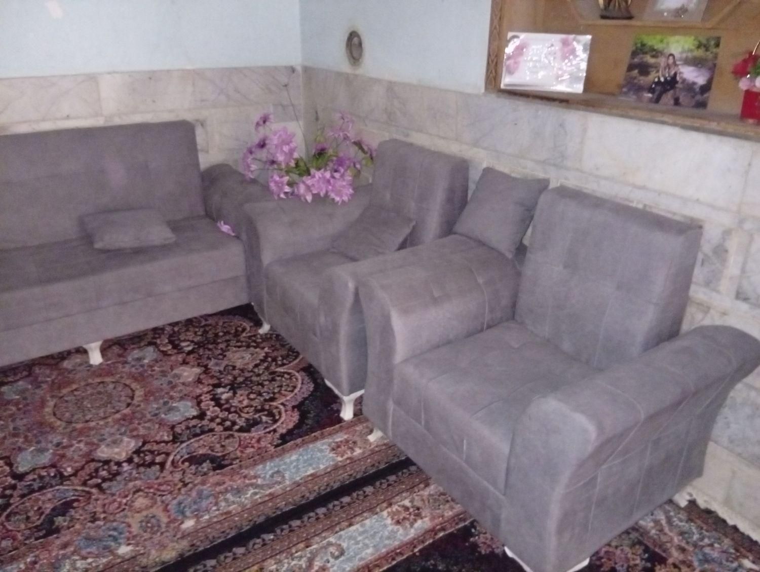 مبل ۷ نفره خوشگل|مبلمان خانگی و میز عسلی|زاهدان, |دیوار