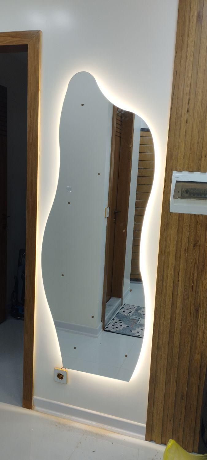 تولیدکننده انواع آینه بک لایت.دکوراتیو|آینه|خمینی‌شهر, |دیوار