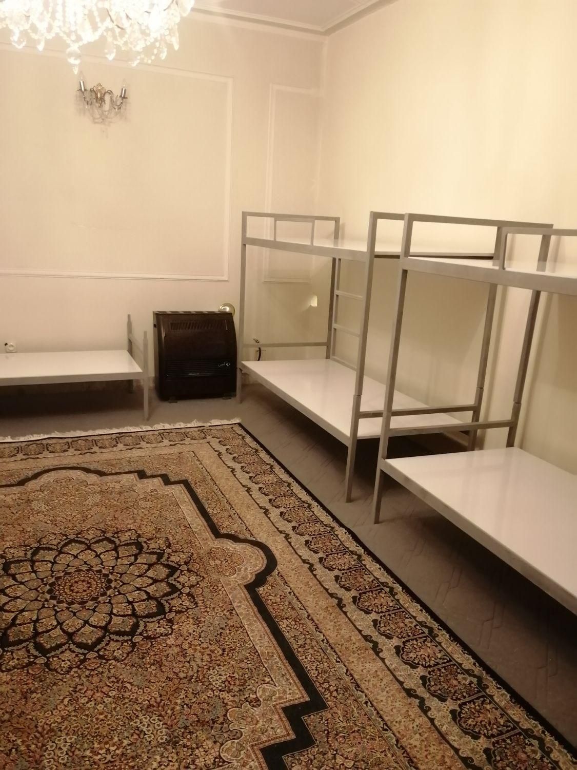 خوابگاه دخترانه|اجارهٔ کوتاه‌مدت آپارتمان و سوئیت|شیراز, زرگری|دیوار