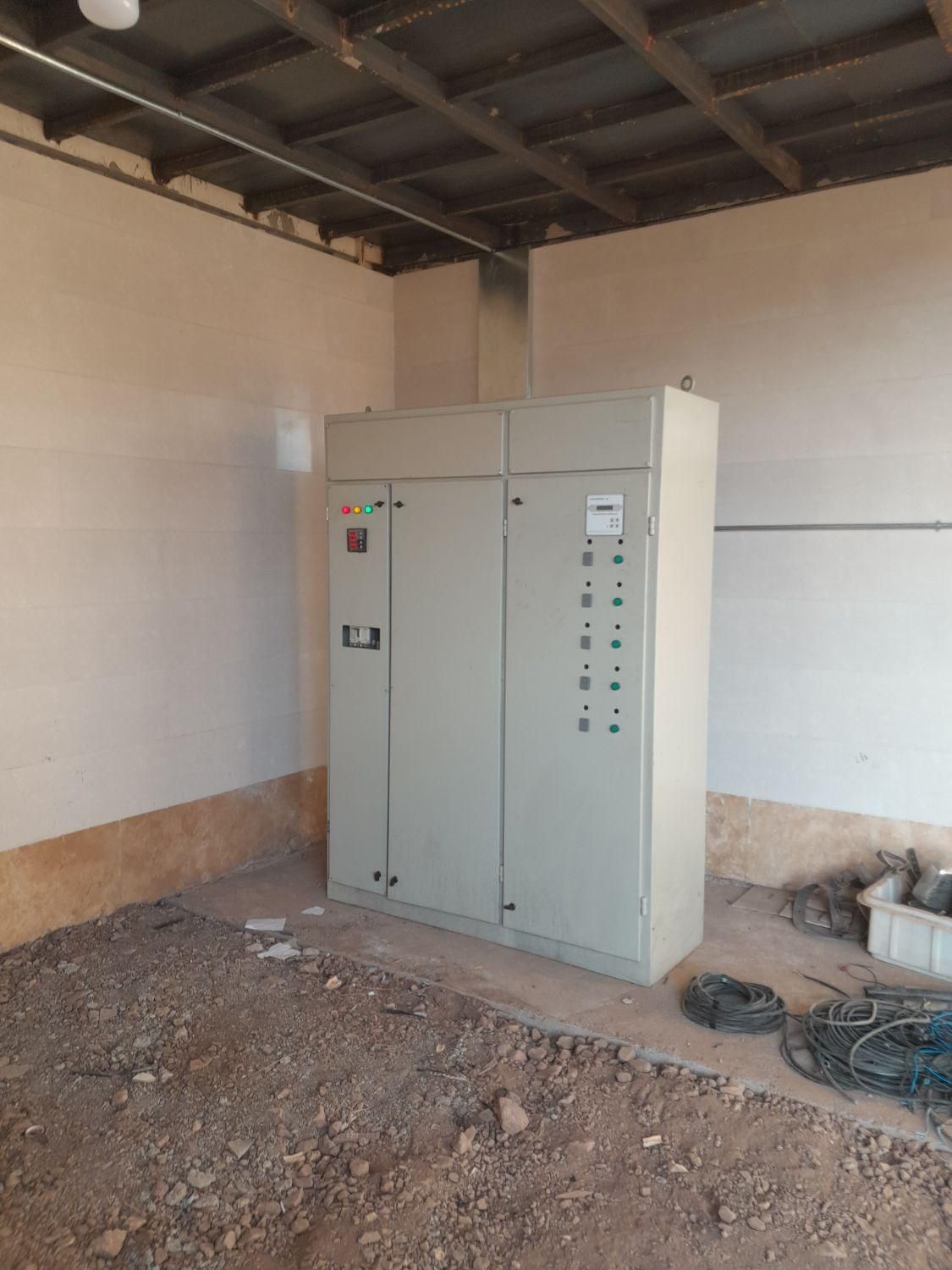 سیم کشی صنعتی کارخانه|خدمات پیشه و مهارت|تبریز, |دیوار