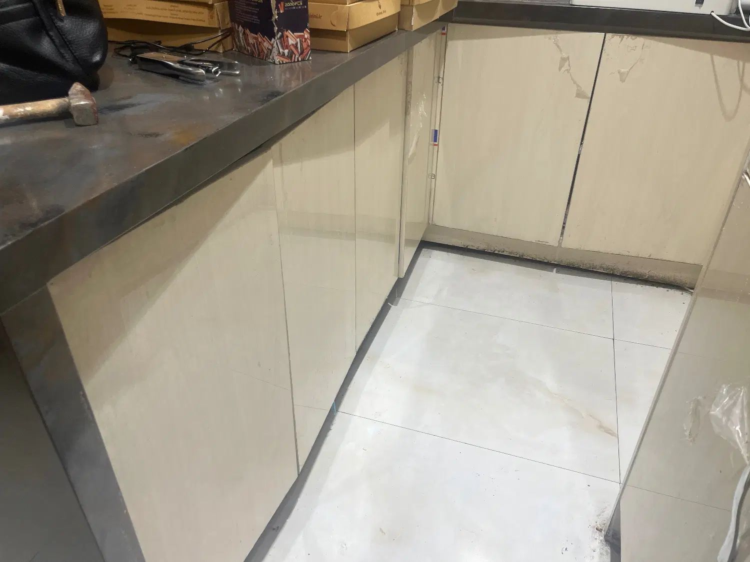 فروشگاهی|فروشگاه و مغازه|اصفهان, خواجو|دیوار