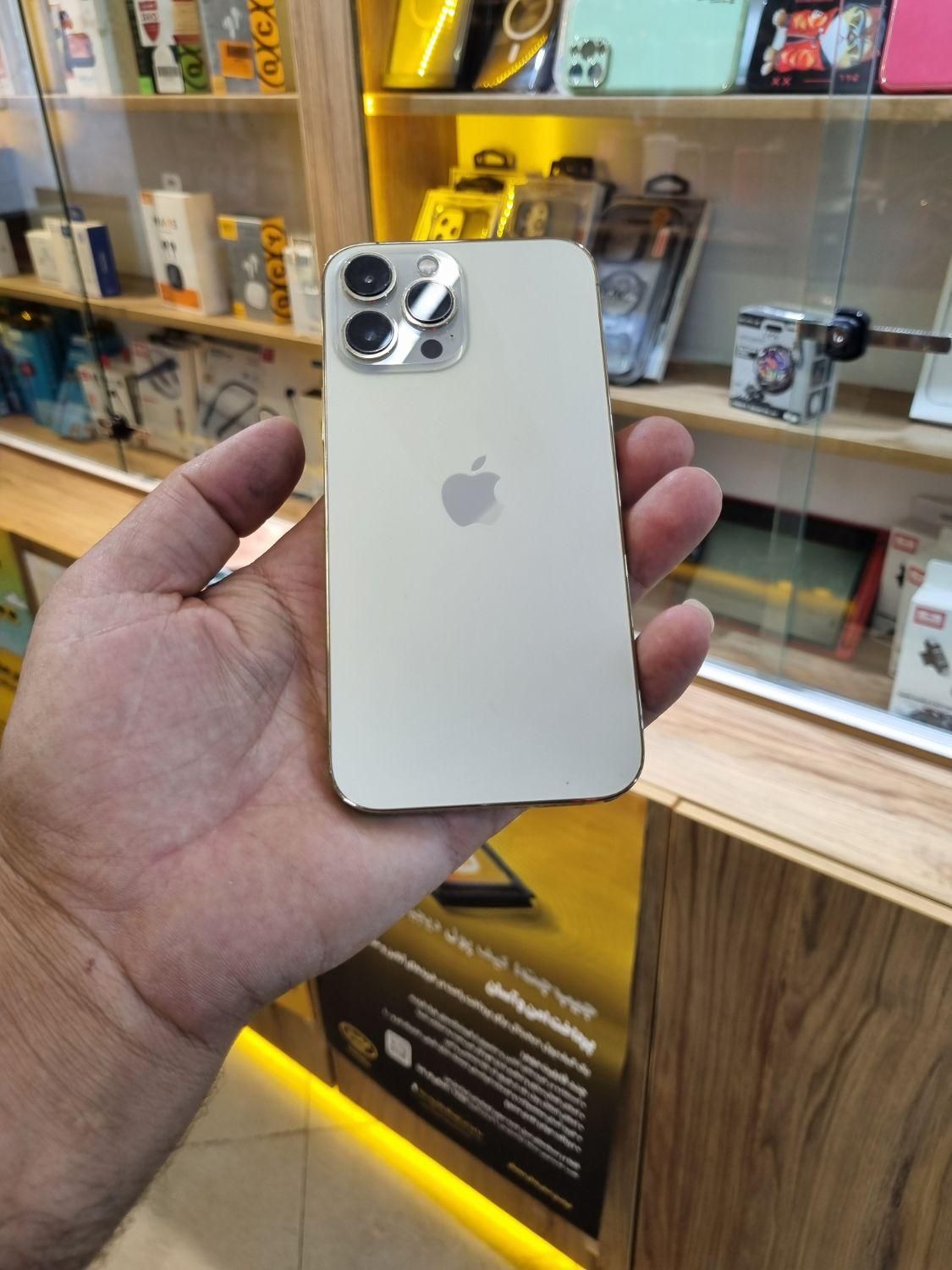 13 pro max|موبایل|شیراز, گود عربان|دیوار