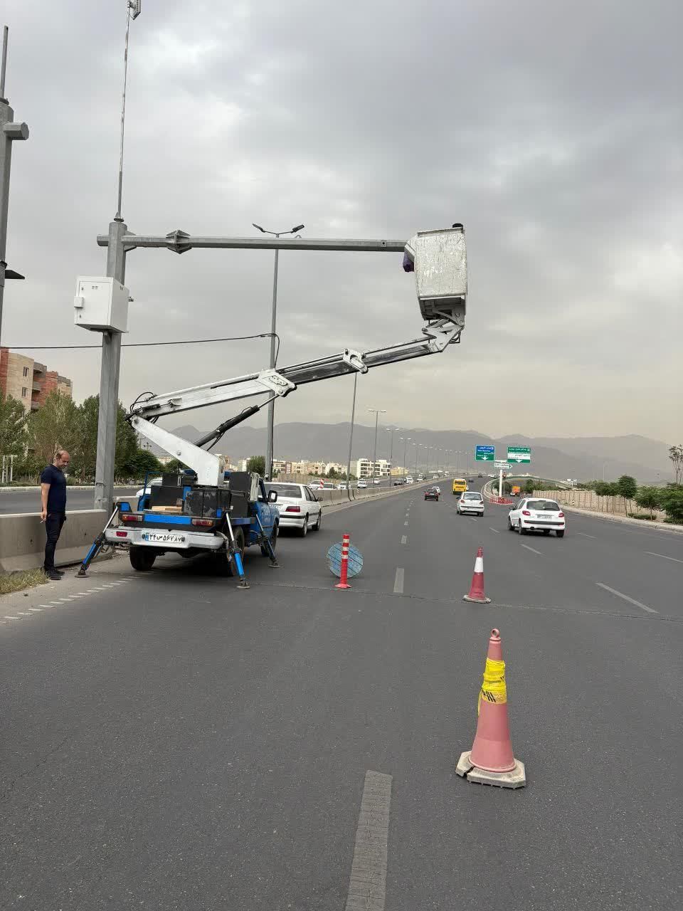 اجاره بالابر نیسان جرثقیل سبد دار بالابر نفر بر|خدمات حمل و نقل|گرمدره, |دیوار