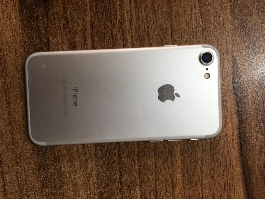 اپل iPhone 7 با حافظهٔ ۱۲۸ گیگابایت|موبایل|تهران, شهرک پرواز|دیوار