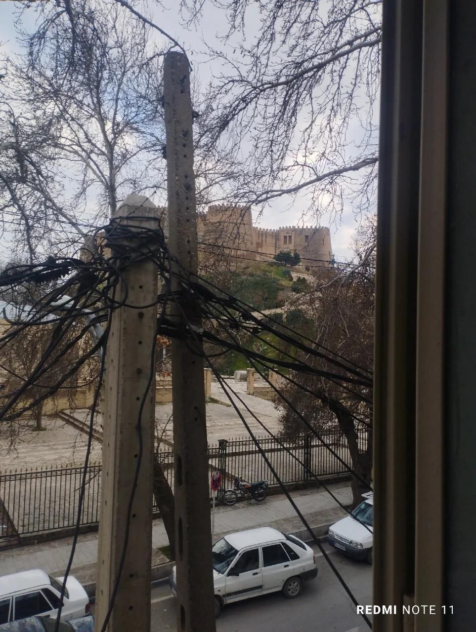 فروش اداری ۱۰۰متر روبروی درب ورودی قلعه فلک افلاک|فروش دفتر کار، اتاق اداری، مطب|خرم‌آباد, |دیوار